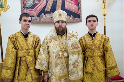 Митрополит Игнатий совершил Божественную литургию в соборном храме святителя Спиридона Тримифунтского г. Саратова