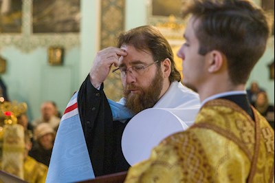 Митрополит Игнатий совершил Божественную литургию в Духосошественском соборе г. Саратова