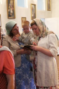 Божественная литургия в храме в честь Покрова Пресвятой Богородицы р.п. Новые Бурасы