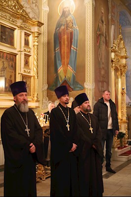Великая рождественская вечерня в Покровском соборе г. Саратова