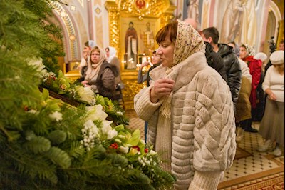 Митрополит Игнатий совершил ночное рождественское богослужение