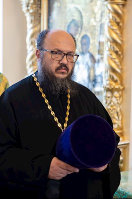 Митрополит Игнатий совершил Божественную литургию в Серафимовском храме г. Саратова