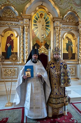 Митрополит Игнатий совершил Божественную литургию в Покровском соборе г. Саратова