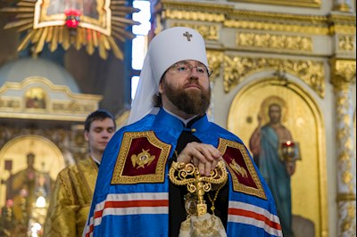 Митрополит Игнатий совершил Божественную литургию в Духосошественском соборе г. Саратова