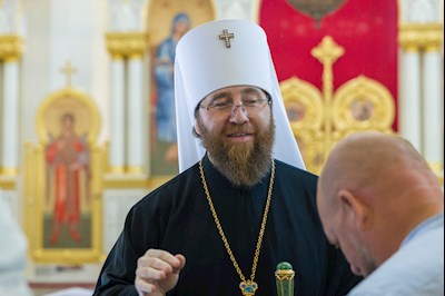Митрополит Игнатий совершил Божественную литургию в соборном храме святителя Спиридона Тримифунтского г. Саратова