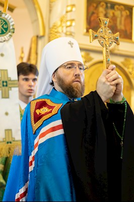 Митрополит Игнатий совершил Божественную литургию в Серафимовском храме г. Саратова