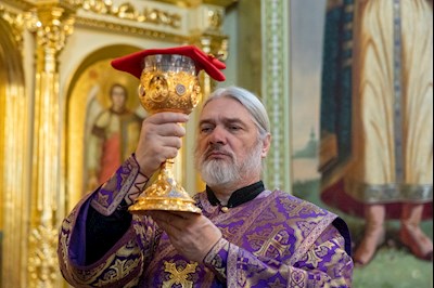 Митрополит Игнатий совершил Божественную литургию в Покровском соборе г. Саратова