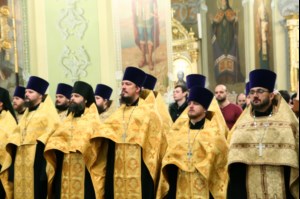 Митрополит Лонгин совершил Великую Рождественскую вечерню