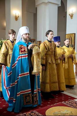 Митрополит Игнатий совершил Божественную литургию в Свято-Алексиевском женском монастыре г. Саратова