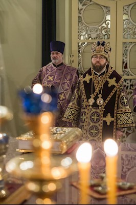 Митрополит Игнатий совершил всенощное бдение в Покровском соборе г. Саратова