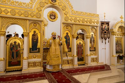 Митрополит Игнатий совершил Божественную литургию в университетском храме святых равноапостольных Мефодия и Кирилла