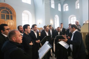 Божественная литургия в храме в честь Покрова Пресвятой Богородицы г.Петровска