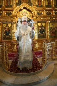 Крещальная литургия в Свято-Троицком соборе Саратова