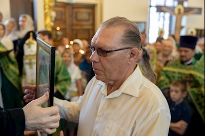 Митрополит Игнатий совершил Божественную литургию в Серафимовском храме г. Саратова