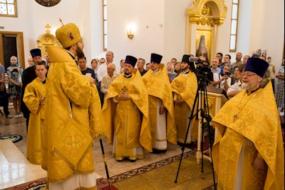Митрополит Игнатий совершил Божественную литургию в университетском храме святых равноапостольных Мефодия и Кирилла