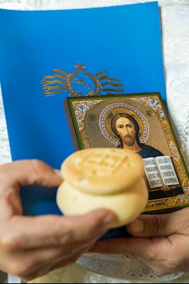 Митрополит Игнатий совершил Божественную литургию в Духосошественском соборе г. Саратова