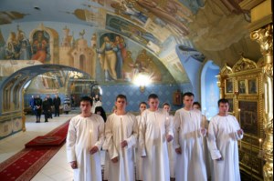 Крещальная литургия в Свято-Троицком соборе Саратова