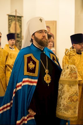 Митрополит Игнатий совершил Божественную литургию в соборном храме святителя Спиридона Тримифунтского г. Саратова
