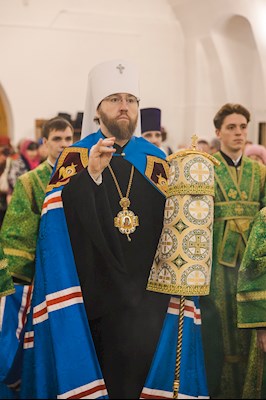 Архиереи Саратовской митрополии совершили Божественную литургию в соборном храме святого благоверного князя Александра Невского г. Ртищево