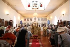 Божественная литургия в храме в честь Покрова Пресвятой Богородицы р.п. Новые Бурасы
