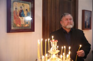 Божественная литургия в храме святителей Василия Великого, Григория Богослова, Иоанна Златоуста г.Саратова