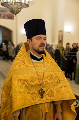 Митрополит Игнатий совершил Божественную литургию в соборном храме святителя Спиридона Тримифунтского г. Саратова