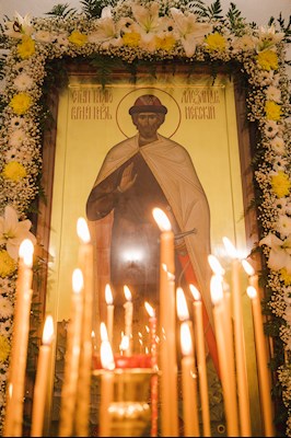 Архиереи Саратовской митрополии совершили Божественную литургию в соборном храме святого благоверного князя Александра Невского г. Ртищево