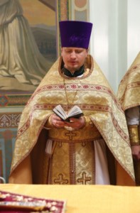 Божественная литургия в храме во имя Всех святых, в земле Российской просиявших, г.Саратова