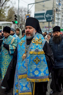 В Саратове прошел традиционный крестный ход с Казанской иконой Божией Матери
