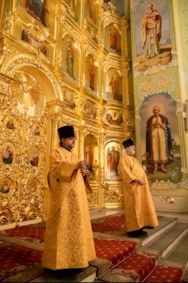 Митрополит Игнатий совершил Божественную литургию и молебен на новый год в Покровском соборе г. Саратова