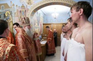 Крещальная Литургия в Свято-Троицком соборе Саратова