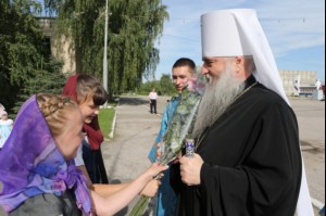 Божественная литургия в храме в честь Покрова Пресвятой Богородицы р.п. Новые Бурасы