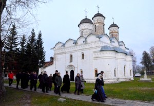 Воспитанники Саратовской православной духовной семинарии совершили паломничество по святым местам Золотого кольца