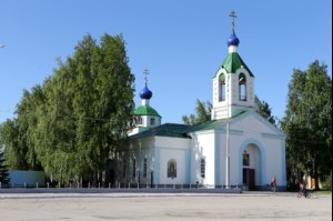 Божественная литургия в храме в честь Покрова Пресвятой Богородицы р.п. Новые Бурасы