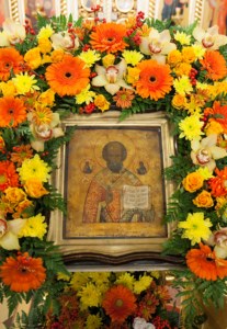 Божественная литургия в Свято-Троицком кафедральном соборе г. Покровска