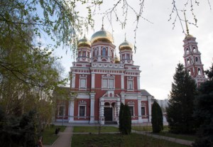 Всенощное бдение в храме в честь Покрова Пресвятой Богородицы г.Саратова