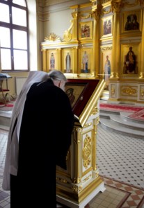 Царские часы на Архиерейском подворье — храме во имя святого апостола и евангелиста Иоанна Богослова при Саратовской православной духовной семинарии