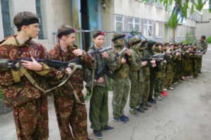 Воспитанники «Патриота» приняли участие в военно-тактической игре и поучились водить парусник