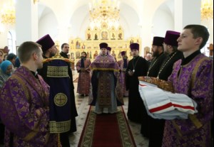 Божественная литургия в храме в честь Рождества Христова г.Саратова