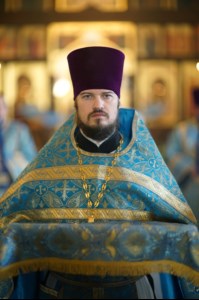 Вечерня в соединении с Божественной литургией свт. Иоанна Златоуста в храме в честь Благовещения Пресвятой Богородицы г.Вольска