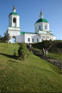 Божественная литургия в храме во имя Архангела Михаила с. Михайловка Саратовского района