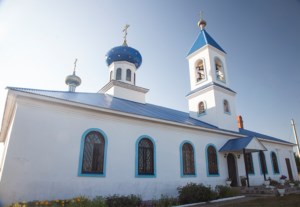 Божественная литургия в Свято-Успенском храме пос. Возрождение Хвалынского района