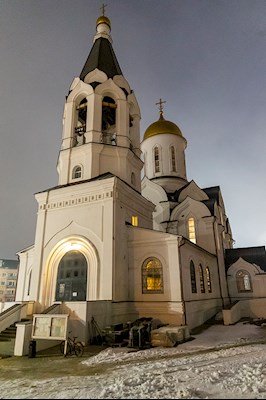Божественная литургия в храме во имя первоверховных апостолов Петра и Павла г. Саратова