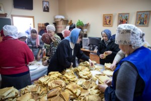 На территории Покровского храма г. Саратова прошел зимний праздник
