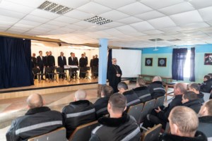 Архиерейский хор выступил в исправительной колонии