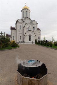 Божественная литургия в храме великомученика Георгия Победоносца г. Саратова