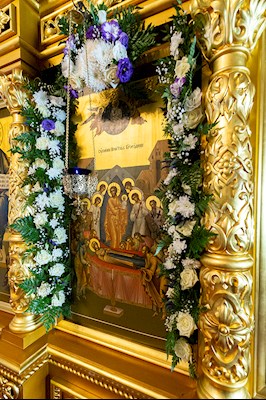 Божественная литургия в Свято-Троицком кафедральном соборе г. Саратова