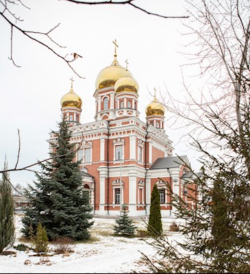 Митрополит Игнатий совершил всенощное бдение в храме Покрова Пресвятой Богородицы г. Саратова