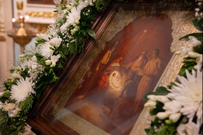 Божественная литургия и панихида в храме в честь Сошествия Святого Духа г. Саратова