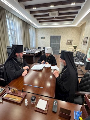 Состоялась передача дел Покровской епархии